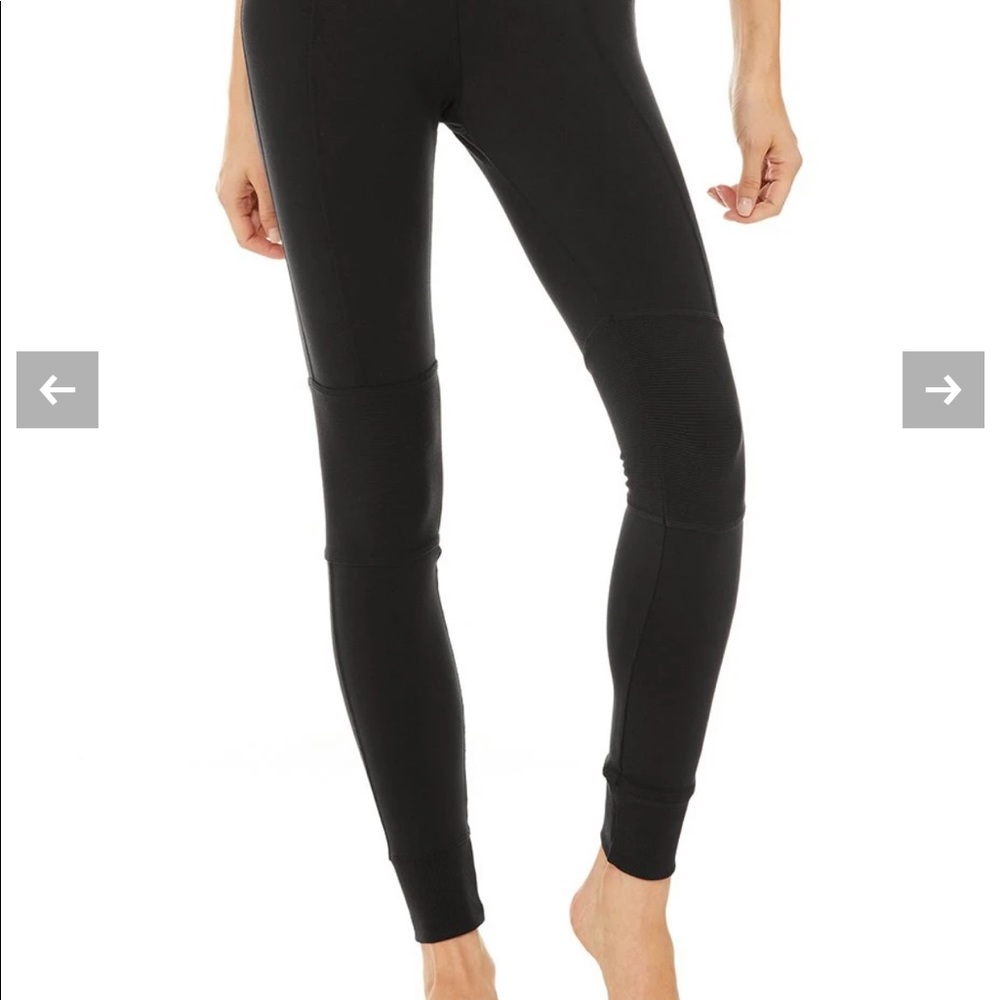 Alo | High Waist Avenue Legging - Picture 5 of 6